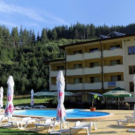 Hotel Restaurant Popini Laki Yagodina Luaran gambar